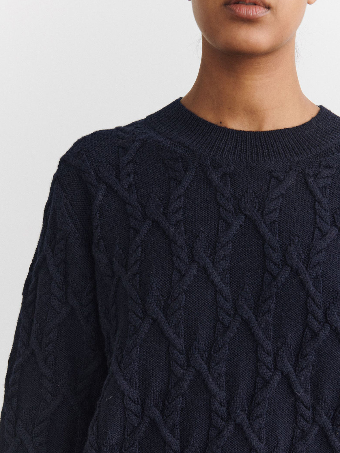 Raw Wool Cable Sweater Navy