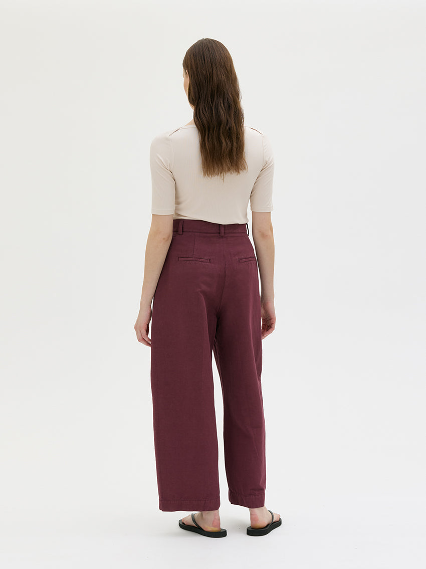Hisa Curved Trousers Bordeaux