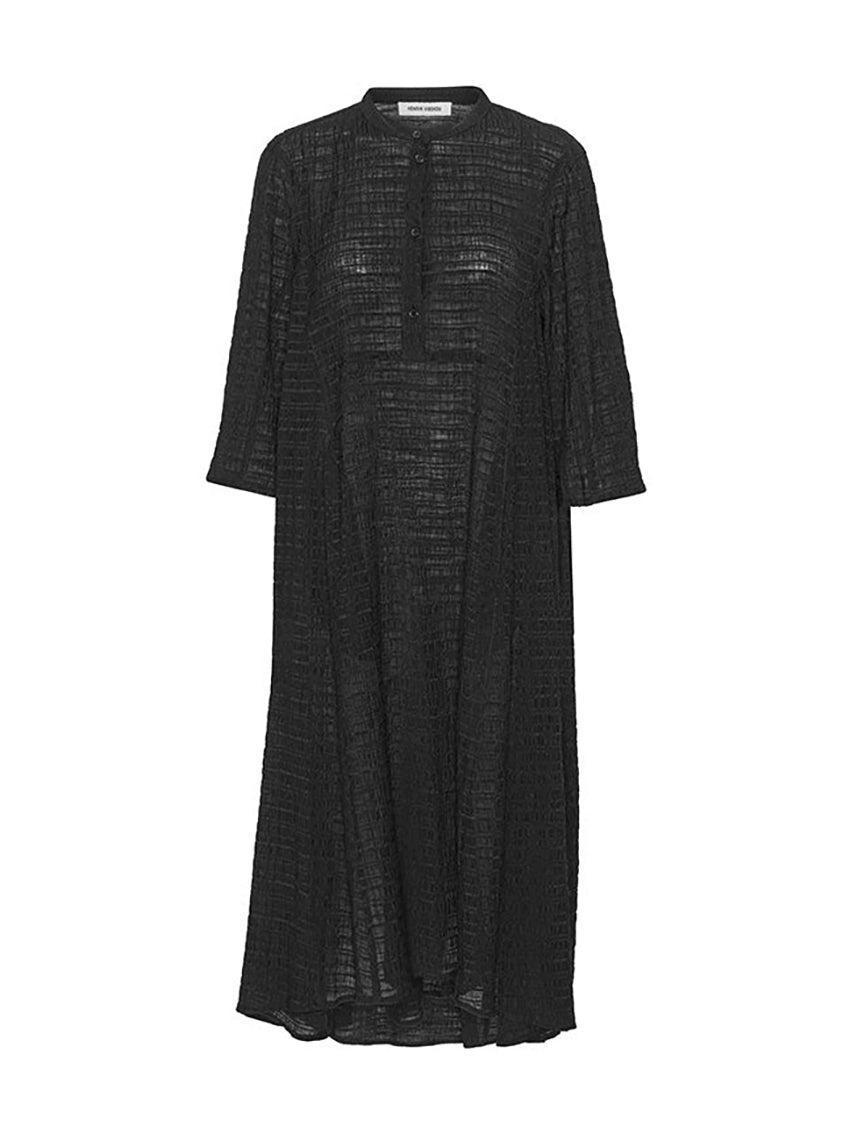 Low Pulse Dress Black