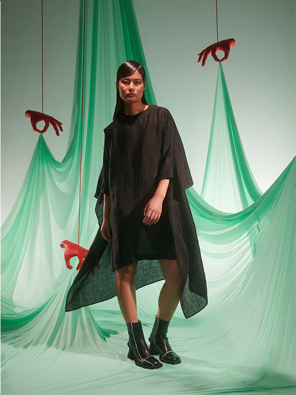 Uncut Silk Dress Black