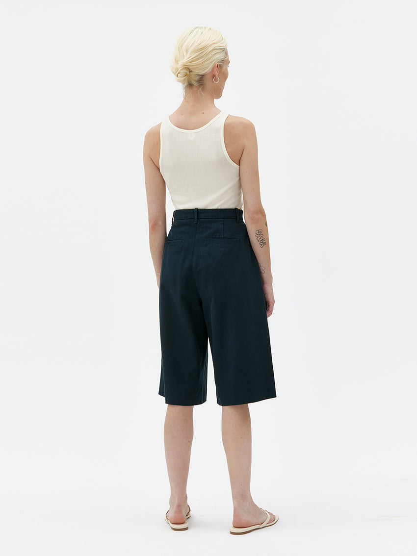 Aura Pleated Shorts Deep Night Blue