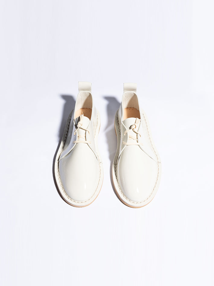 Artisanal Derbies Glossy White