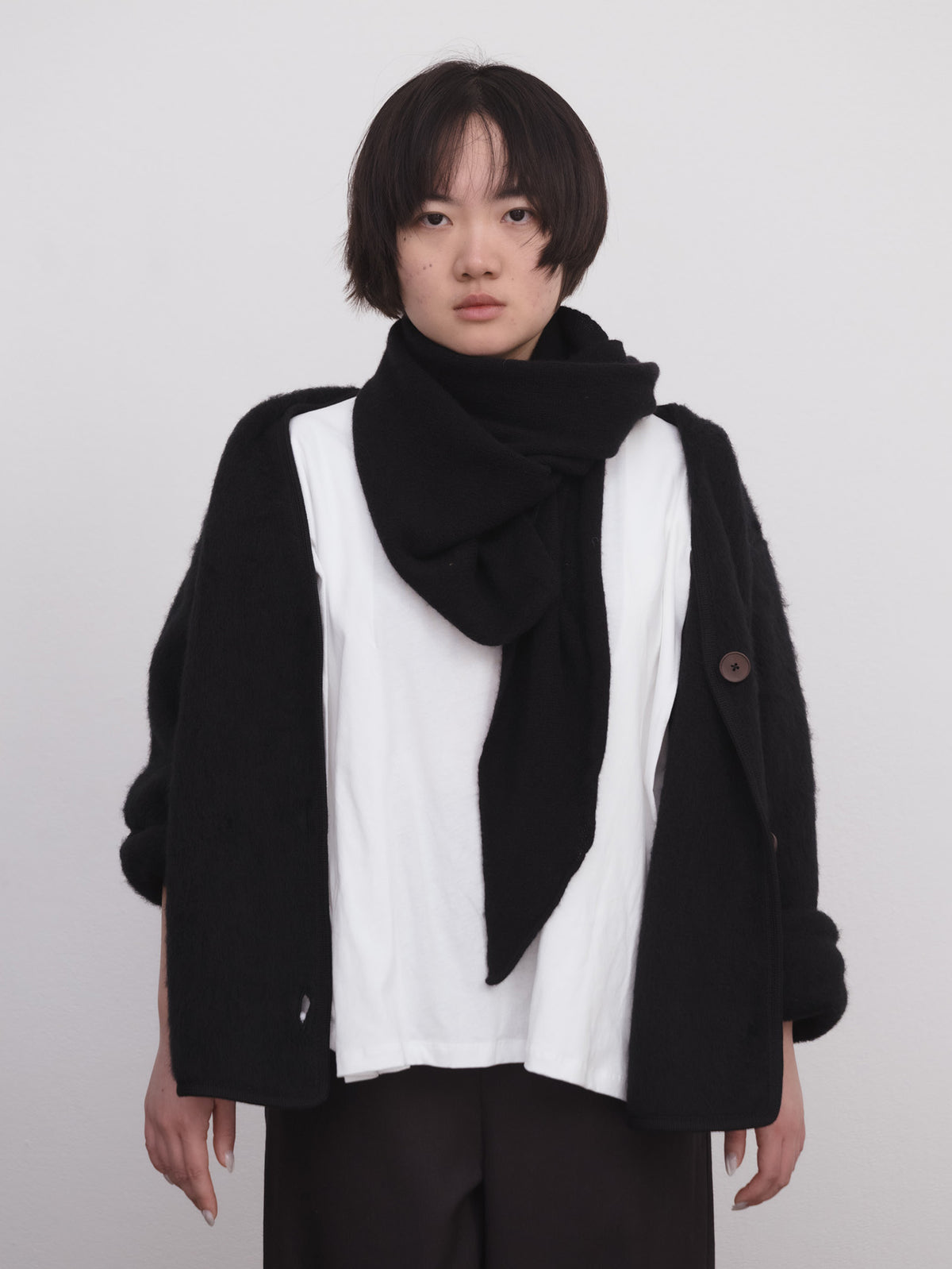 Trin Scarf Black