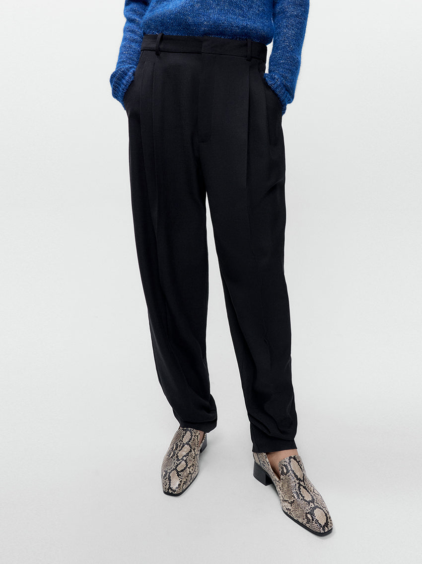 Carrot Pants Black