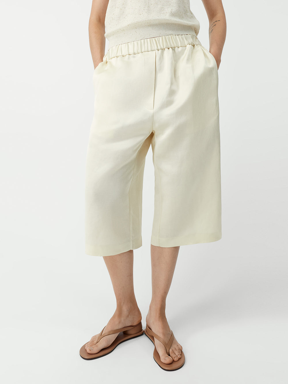 Satin Capri Pants Marfil