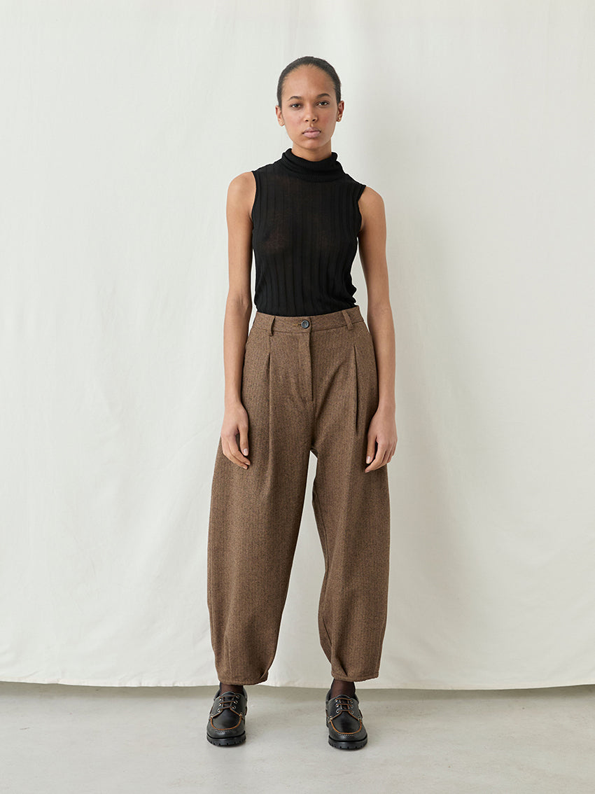 Neat Viscose Top Black