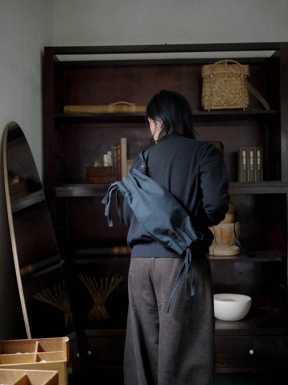 Jade Fisherman Bag Black