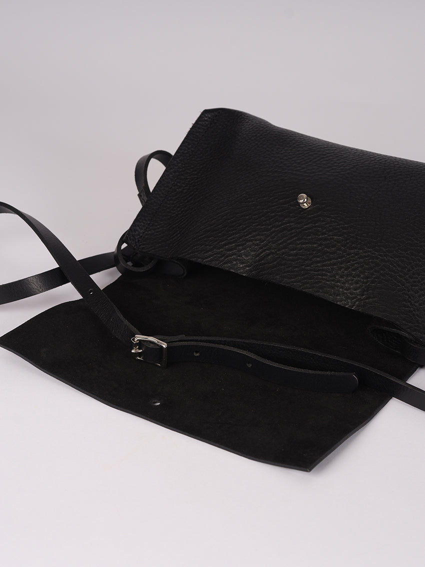 Midi Pleat Bag Black