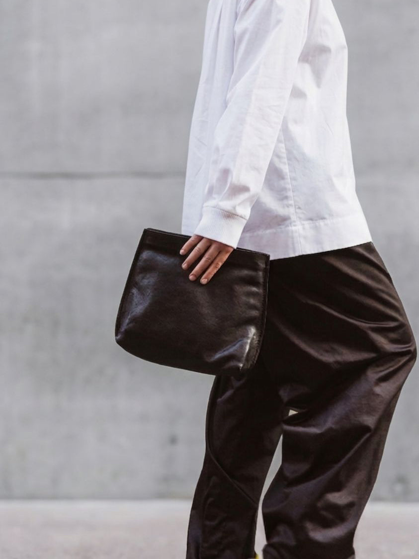 Sieni Matte Natural Grain Slate Black