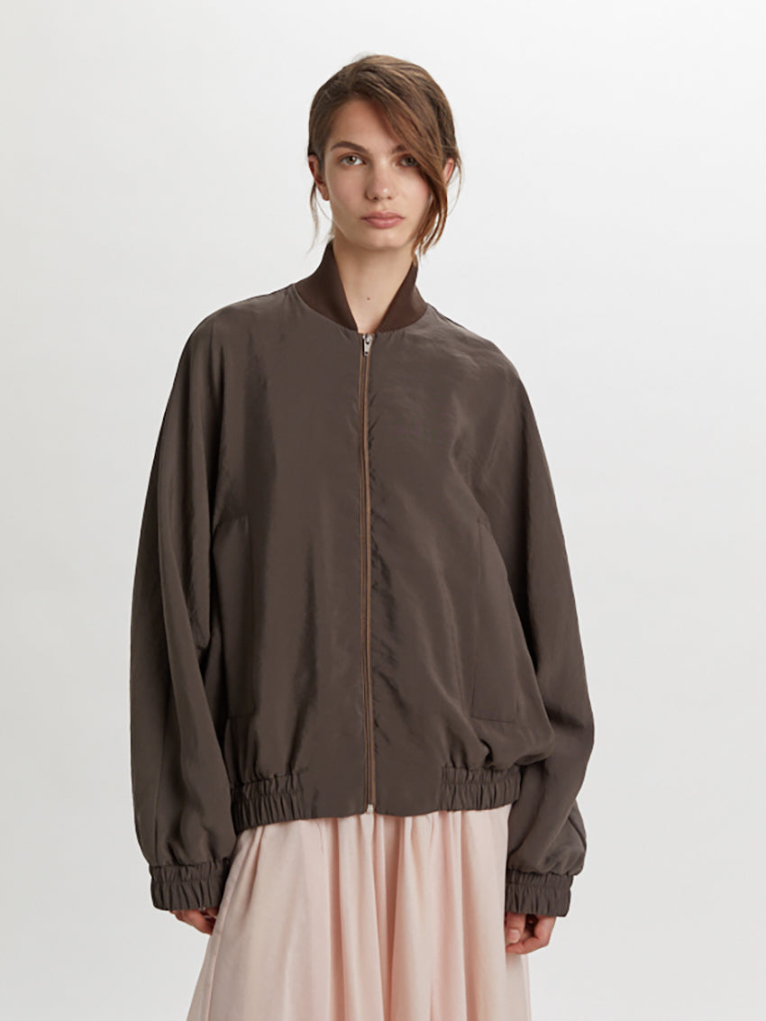 Bomber in Liquid Habutay Beluga