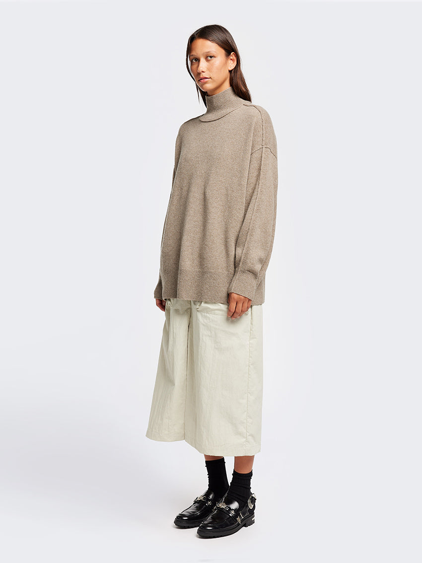 Overflow Long Sweater Taupe