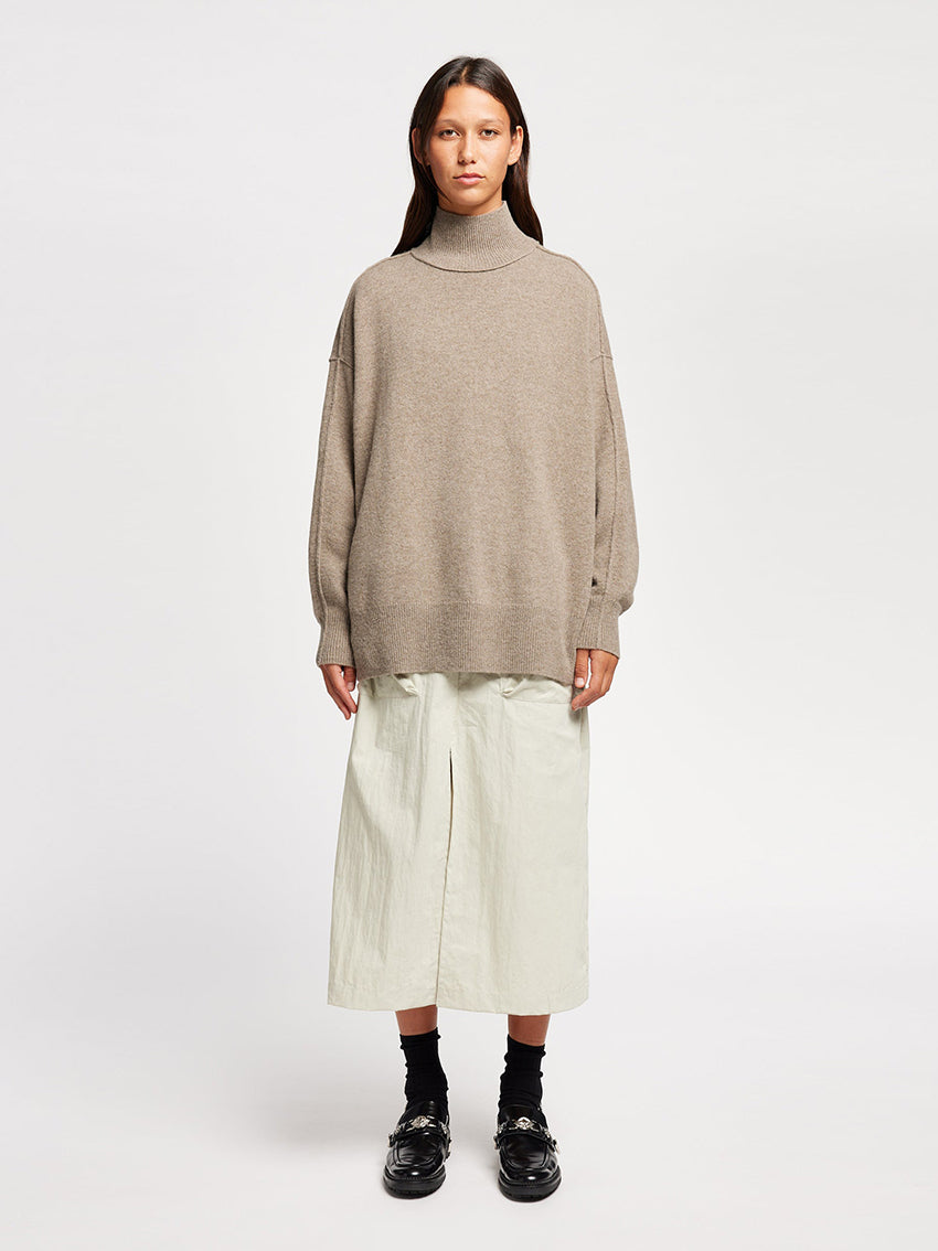 Overflow Long Sweater Taupe