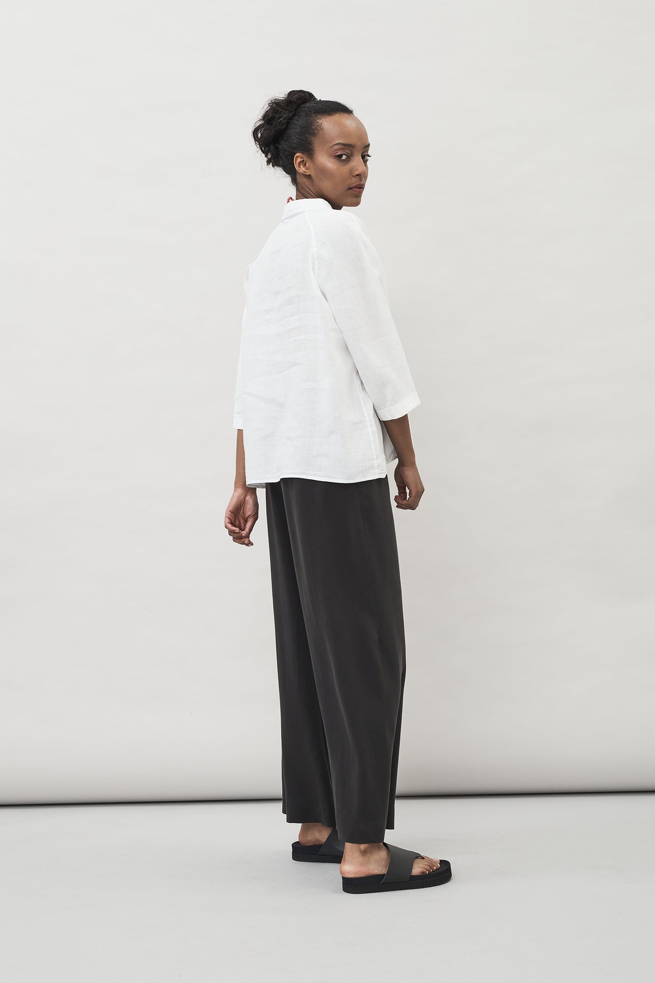 Thea Flowy Tencel Pant Black