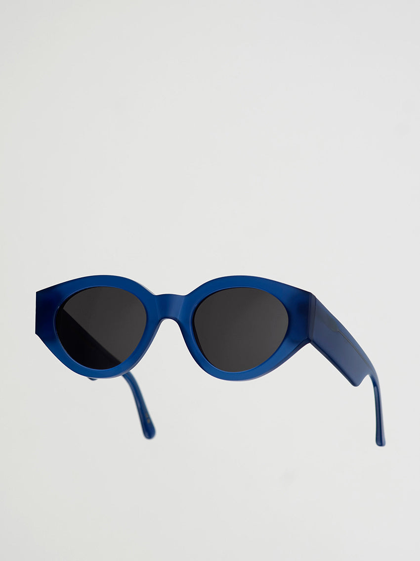Polly Sunglasses Blue Grey Solid Lens