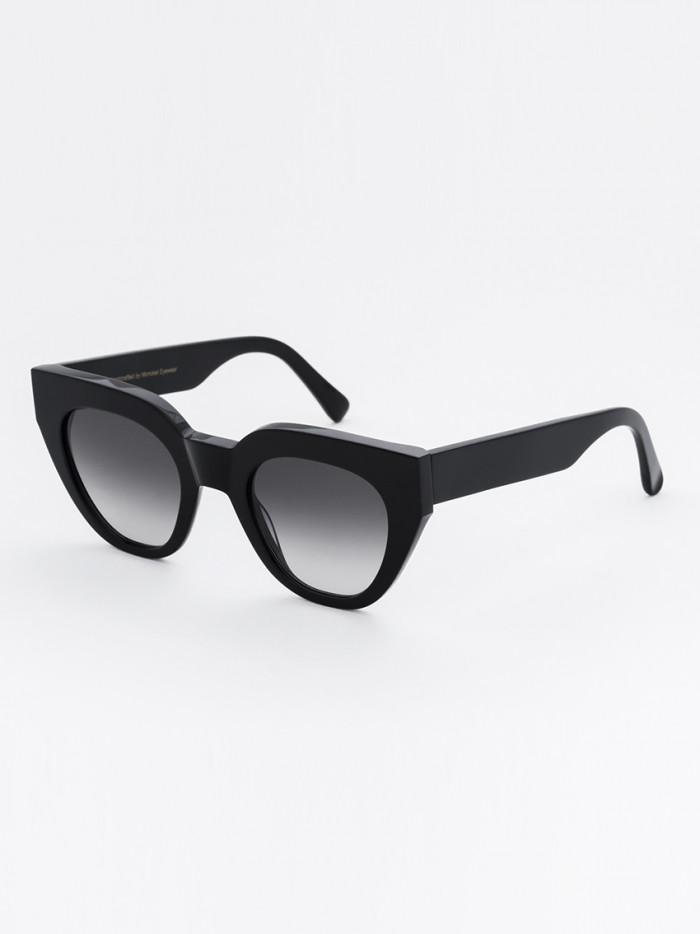 Making Things – monokel-sunglasses-hilma-black-gradient-grey-lens-mt205676